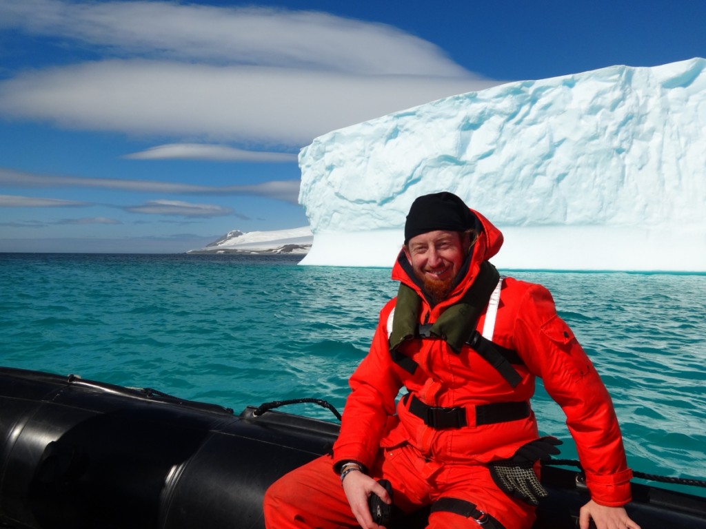 Dr. Stefan Thiele is a Postdoctoral Fellow in the CEE Polz Lab.